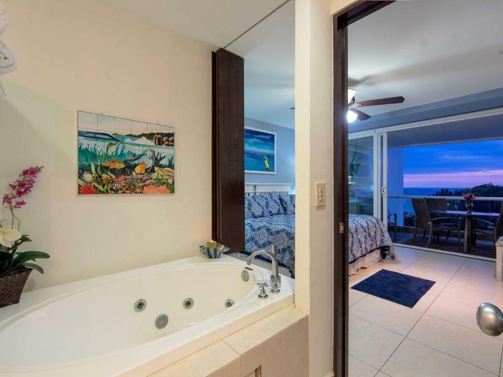 Breathtaking Villa Magna Beachfront Condo, 3 Bedrooms Sleeps 6 Nuevo Vallarta Exterior foto