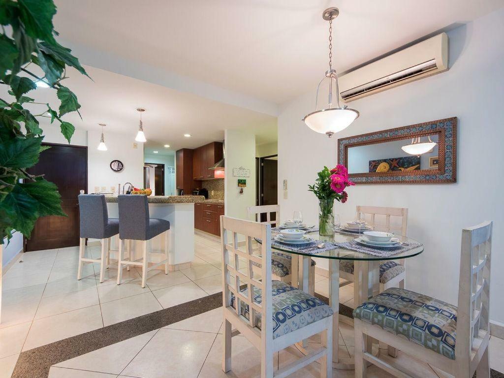 Breathtaking Villa Magna Beachfront Condo, 3 Bedrooms Sleeps 6 Nuevo Vallarta Exterior foto